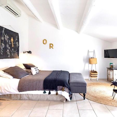 Suite Sur La Sorgue LʼIsle-sur-la-Sorgue Exterior foto