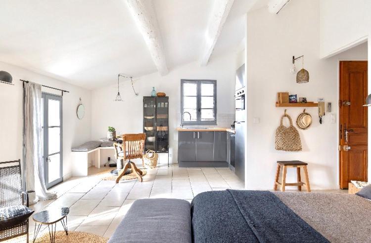 Suite Sur La Sorgue LʼIsle-sur-la-Sorgue Exterior foto