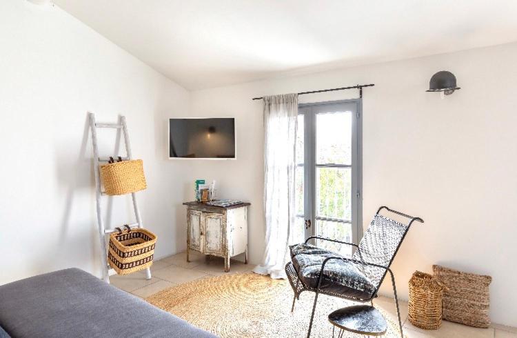 Suite Sur La Sorgue LʼIsle-sur-la-Sorgue Exterior foto